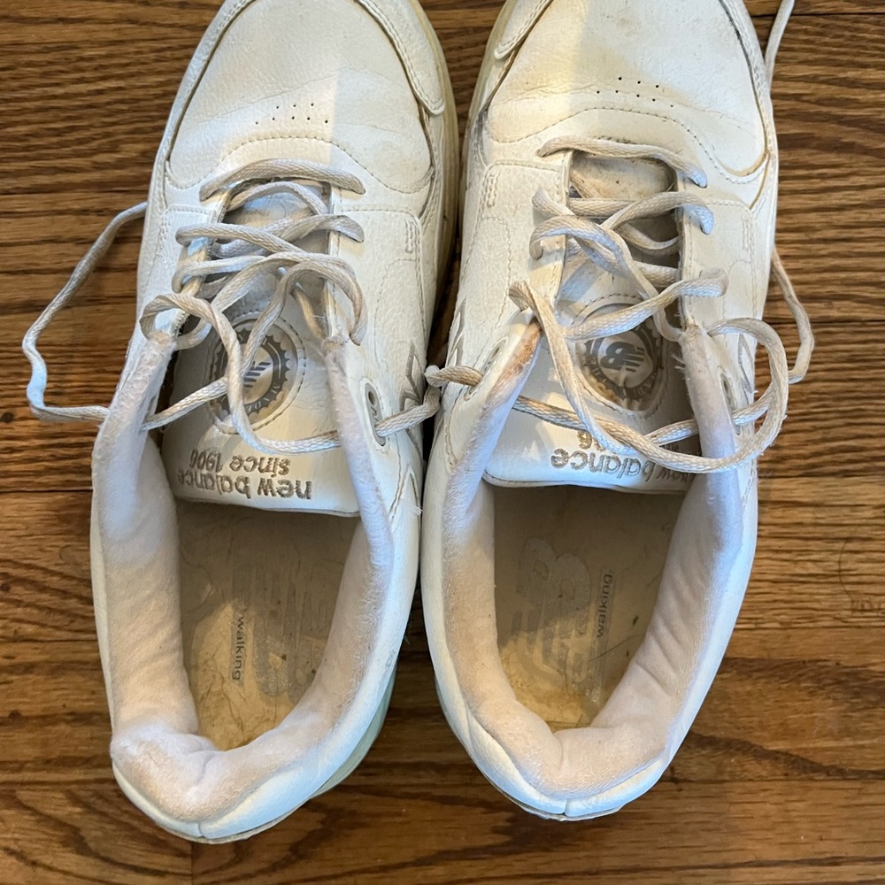 New Balance 812 shoes 8.5 4e wide